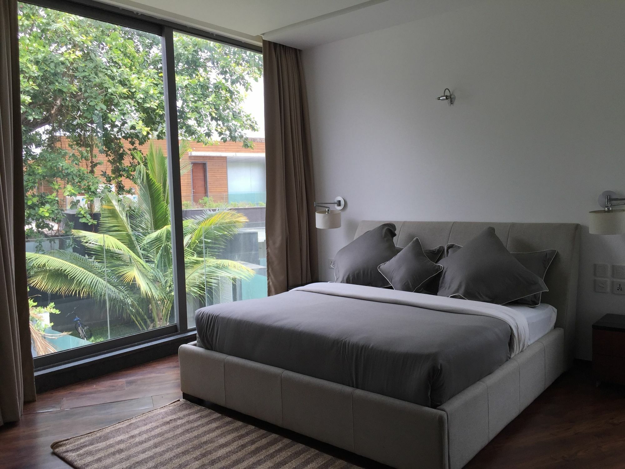 Calem Grove Hotel Candolim Exterior photo